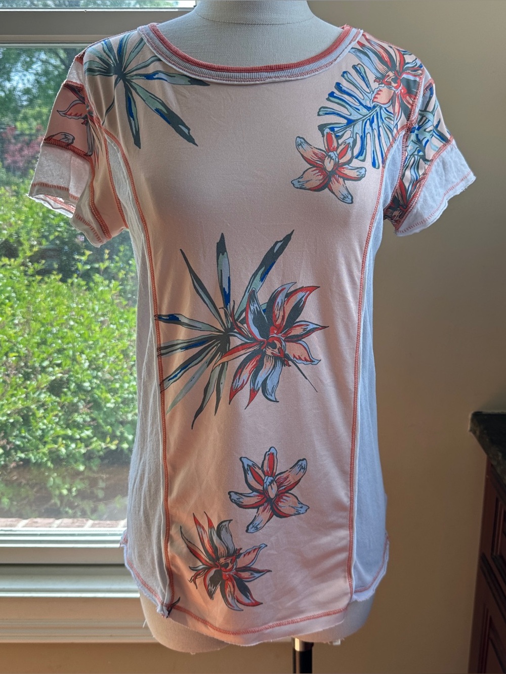 We The Free People Peach Gray Tropical Short Sleeve Mixed Media Top, size Small